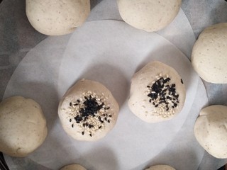 19、孝心包~无糖八珍紫薯包,上锅蒸二十分钟。