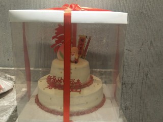 26、贺寿双层蛋糕(10＋6寸),包装一下就完成了。