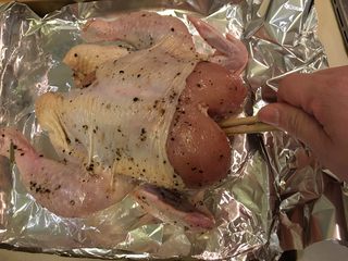 25、柠香迷迭鸡,鸡放烤盘上