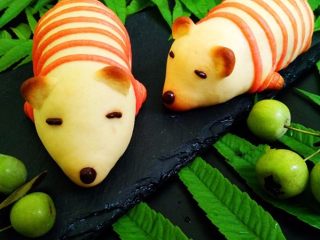 20、＃甜味＃暖暖熊香肠烧果子,成品图。