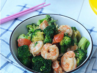 14、西兰花炒虾仁,清爽开胃哦