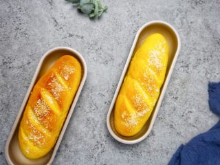 3、南瓜椰蓉面包条,成品