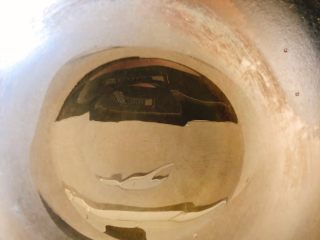 6、能吃两碗饭的下饭菜-宫保鸡丁,锅里倒入适量食用油。