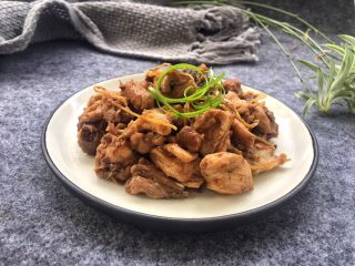 23、酸梅焖鸡～爸爸的味道,菜谱分享完毕！