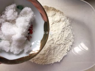 5、淡奶油葡萄干司康,糖。