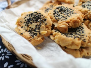 13、中式点心杏仁酥,酥脆酥脆的