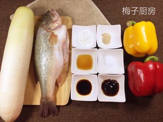 2、白玉鲈鱼卷,所有食材合张影！