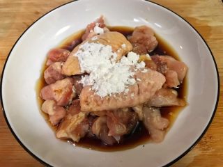 5、超满足便当(32),一大少生粉 搅拌均匀 腌制