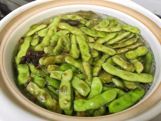 11、超满足便当(32),倒入毛豆