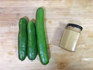 15、超满足便当(32),小黄瓜 洗净 去头去尾 切条