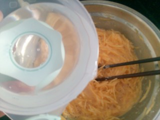 12、元气早餐～土豆饼+玉米汁,半碗清水