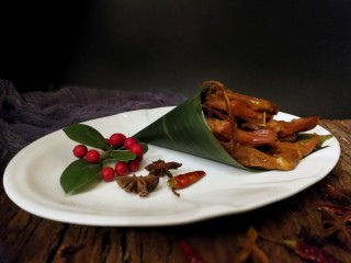 14、卤鸭舌,摆盘开吃吧????