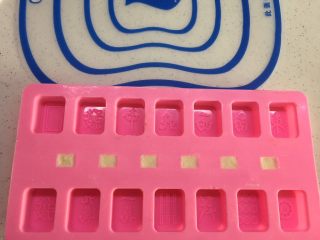 28、有内涵的麻将牌,????骰子也用同样方法全部脱模