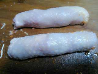 5、黄金鸡肉卷,如图所示。