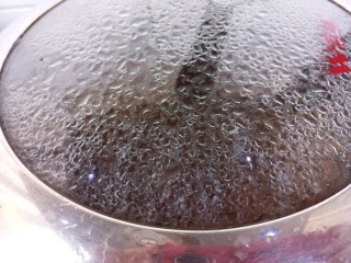 17、妈妈的味道～排骨炖土豆,开中小火炖，大约炖30分钟