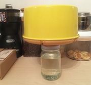 12、聚会必不可少的节日蛋糕,出炉后立即倒扣，完全晾凉后方可脱模