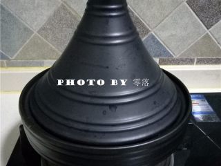 9、干锅粉条,加盖，中火2分钟，再转小火2分钟，关火；