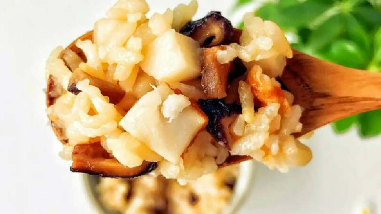 宝宝辅食芋头香菇炊饭