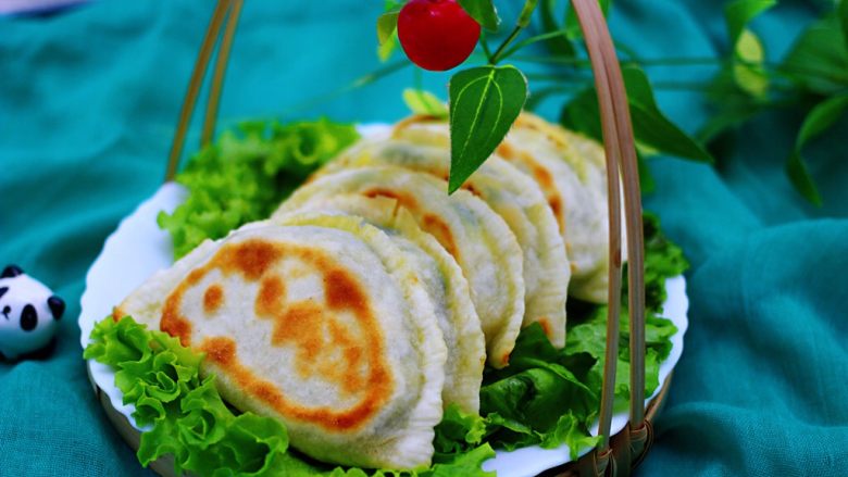 鲜掉眉毛的烟台韭菜盒子