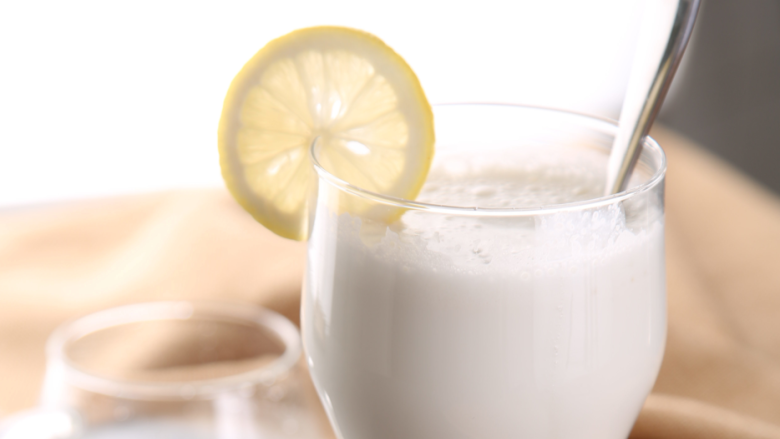 滋养补气、高钙润肺的花生牛奶露带带