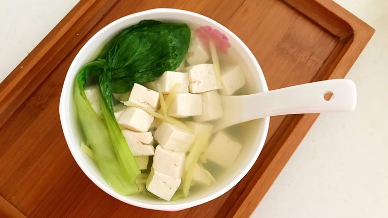 5分钟快手菜适合减肥的油菜豆腐汤