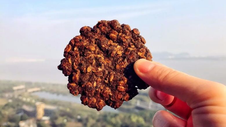 宝宝辅食芝麻燕麦饼干