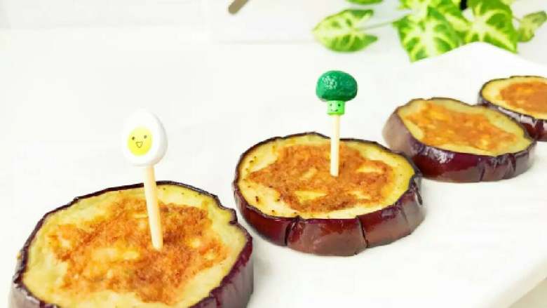 宝宝辅食茄子圈蛋饼