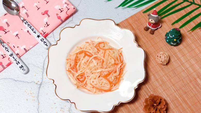 宝宝辅食鸡丝凉拌面