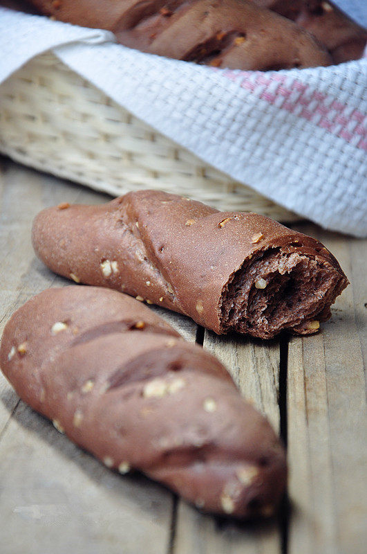 可可果仁面包卷