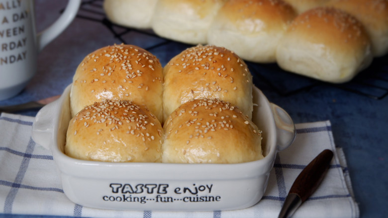 芝麻奶油小餐包中种
