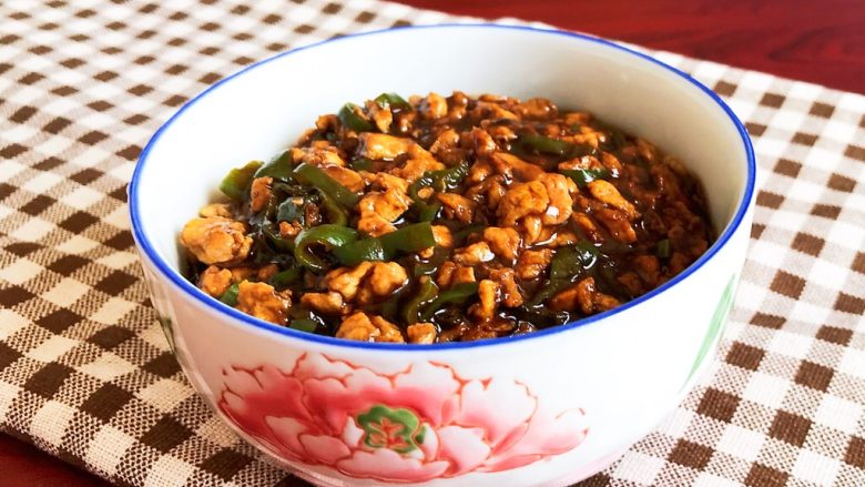 酱油版百搭鸡蛋辣椒酱