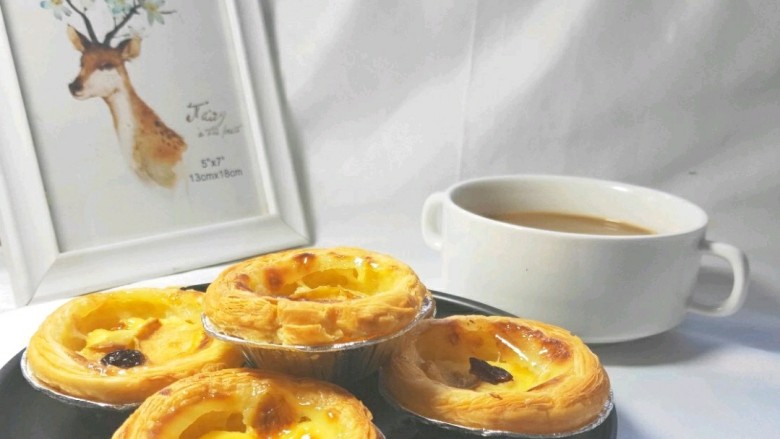 欧式风情下午茶加了苹果的蛋挞