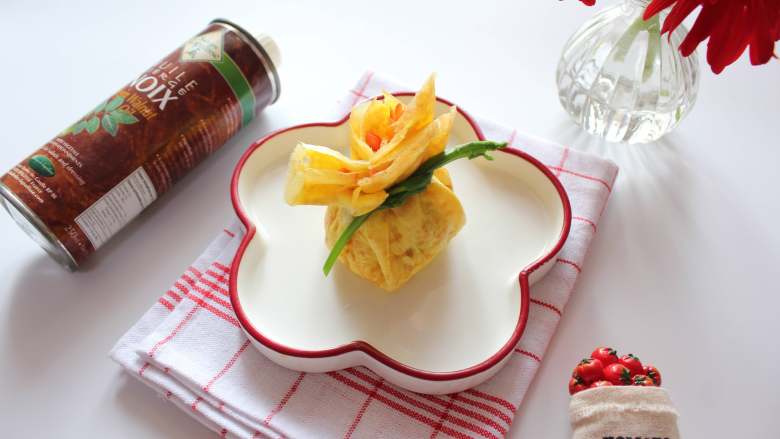 芦笋虾仁钱袋蛋包饭适合15个月以上的宝宝