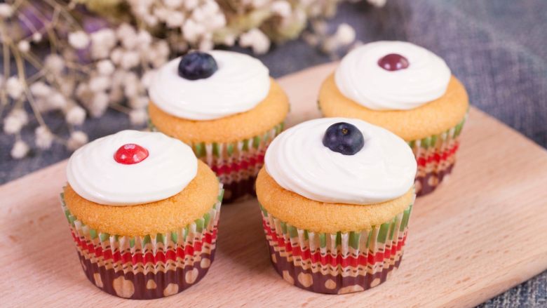 奶油纸杯蛋糕快到嘴里来