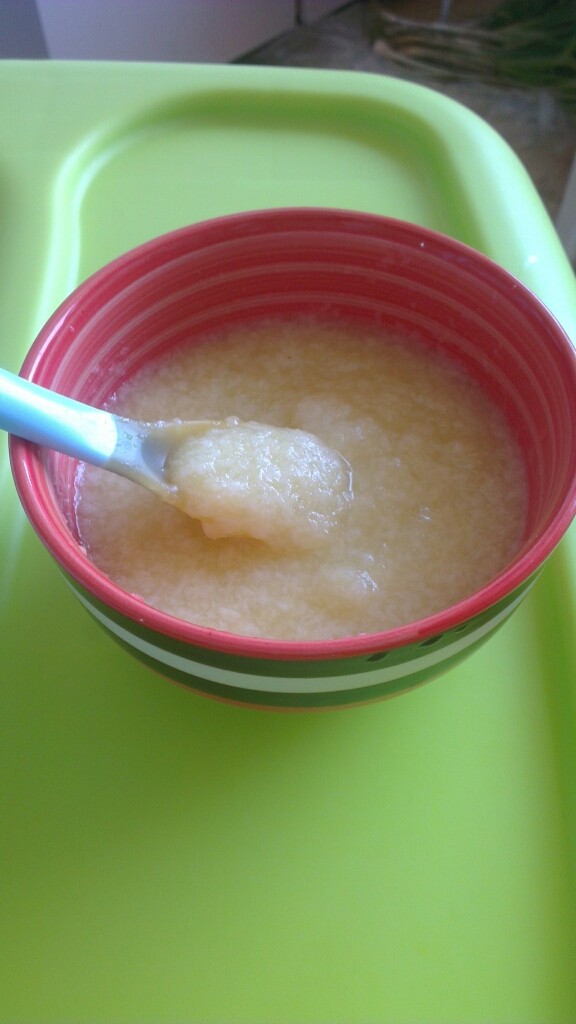 宝宝辅食苹果米糊