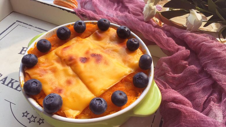 宝宝辅食12M南瓜虾仁芝士吐司布丁