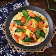 青椒火腿肠炒鸡蛋