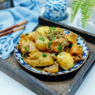 做妈妈的拿手菜红烧鸡块炖小土豆