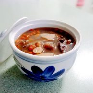 莲子桂圆猪心汤