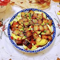 特简单超级香剁椒土豆蒸酱油肉