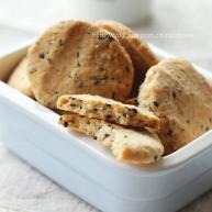 全麦黑芝麻饼干