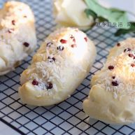 满屋飘香吃过一次就爱上的椰蓉面包