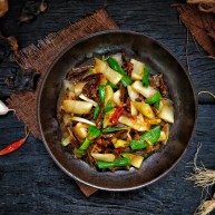 美味酸萝卜炒腊鸭心