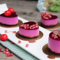 宝宝爱吃的免烤蛋糕——火龙果慕斯蛋糕