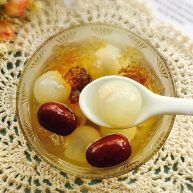 红枣桃胶桂圆汤养生壶版