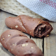 可可果仁面包卷