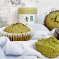抹茶海绵纸杯蛋糕适合裱花的蛋糕