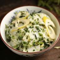 荠菜春笋炒年糕