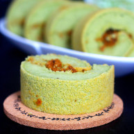 抹茶戚风肉松卷