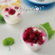 红心火龙果酸奶